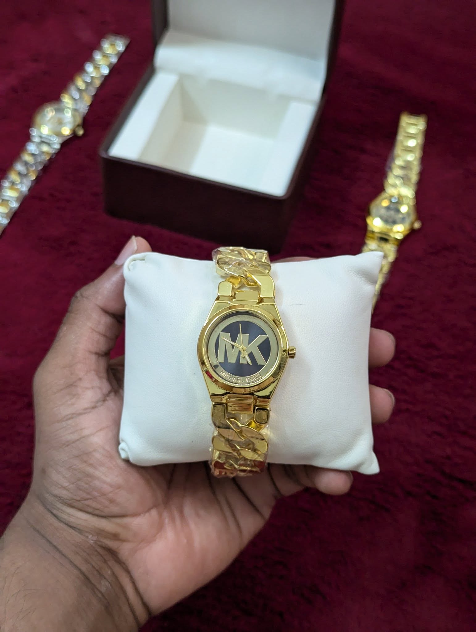 Inspired by MICHAEL KORS Stainless Steel fashionable Men's Or Ladis watches 504